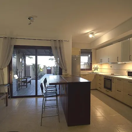 Daire Front Granillo - Ocean View, Garden, Bright And Comfortable, Wi-fi